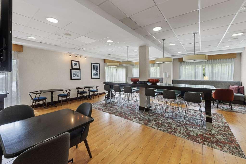 Hampton Inn Nanuet Restoran fotoğraf