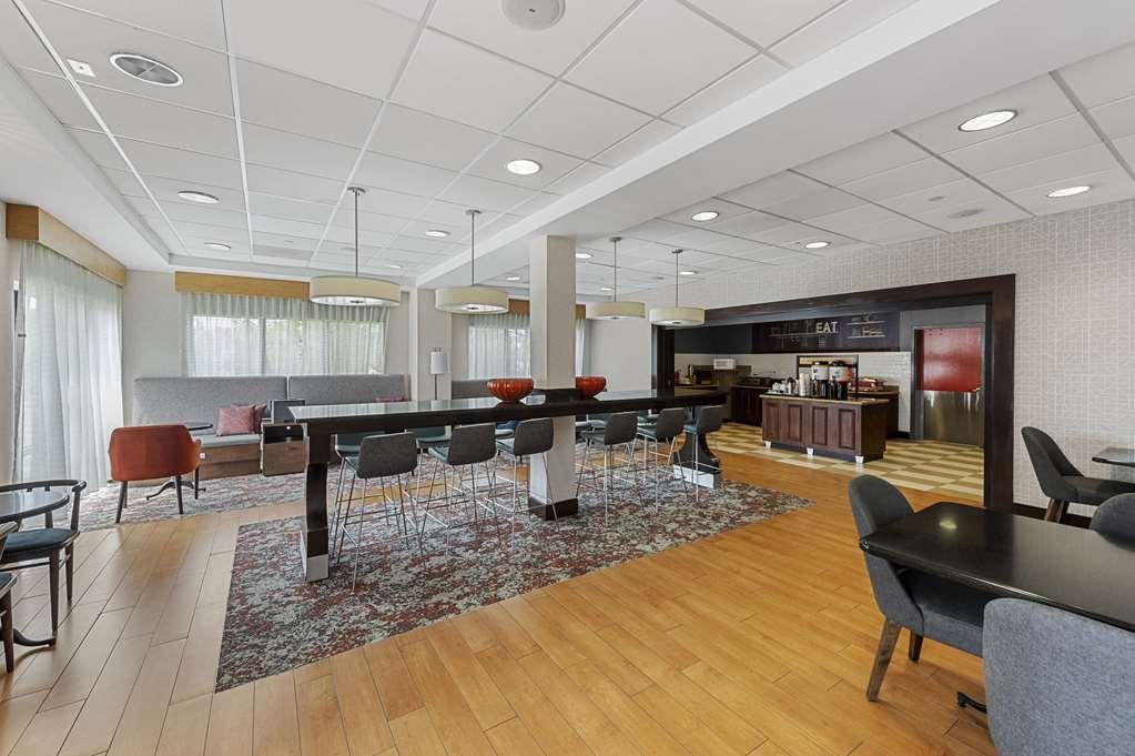 Hampton Inn Nanuet Restoran fotoğraf